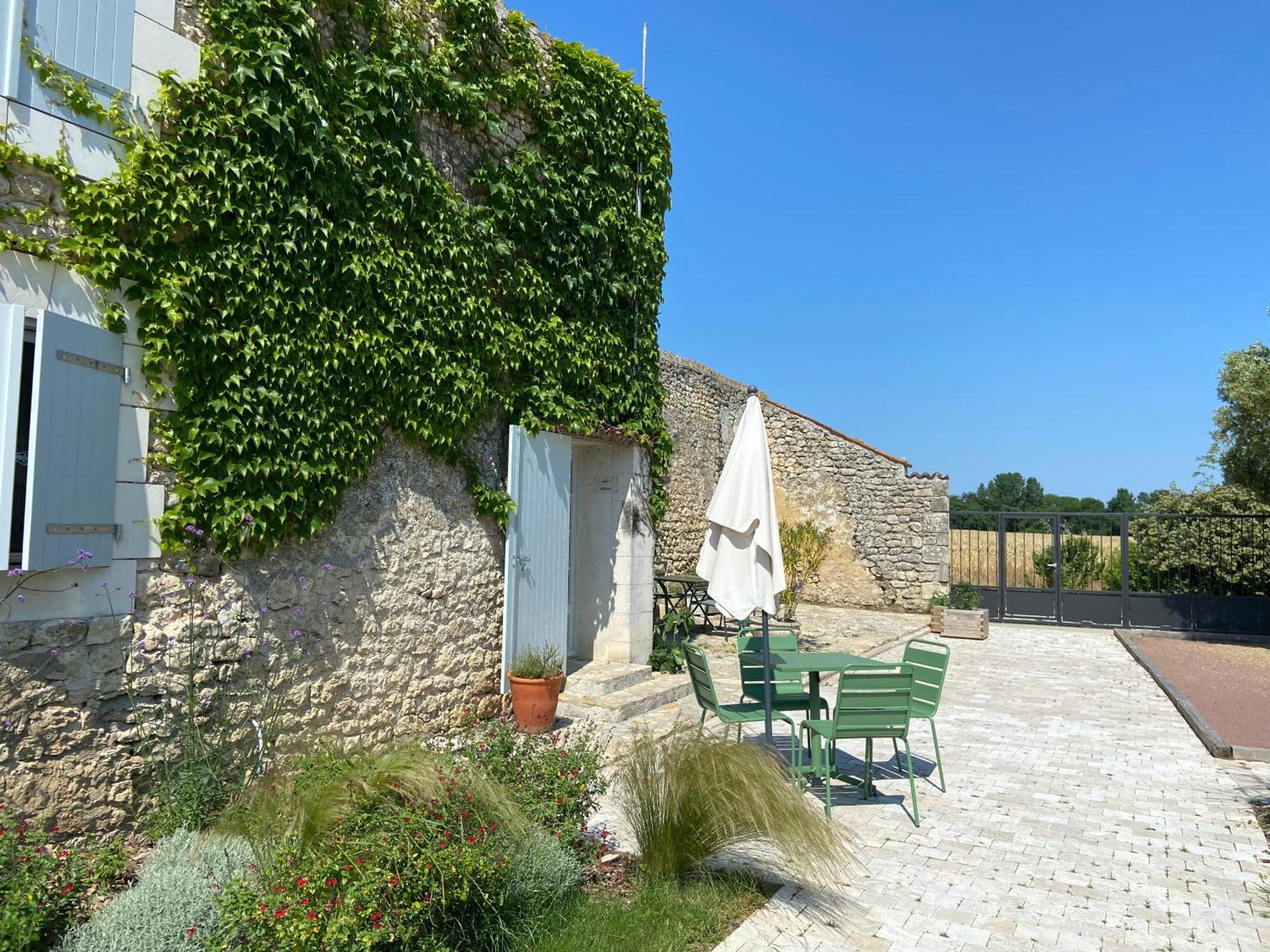Château de Feusse Saint-Just-Luzac Exterior foto