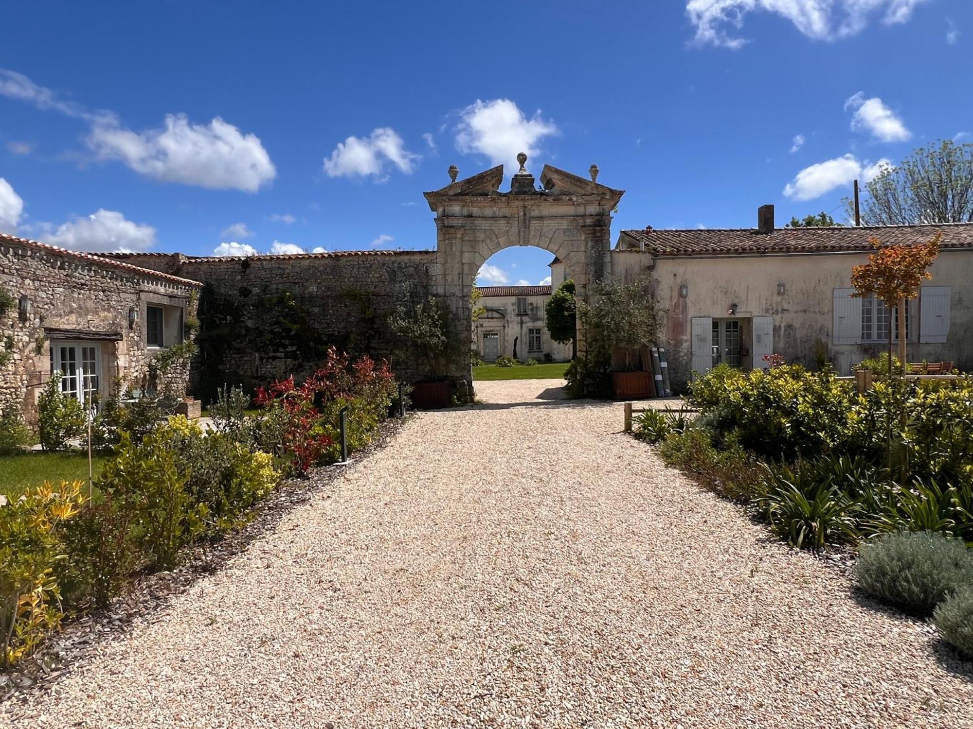 Château de Feusse Saint-Just-Luzac Exterior foto