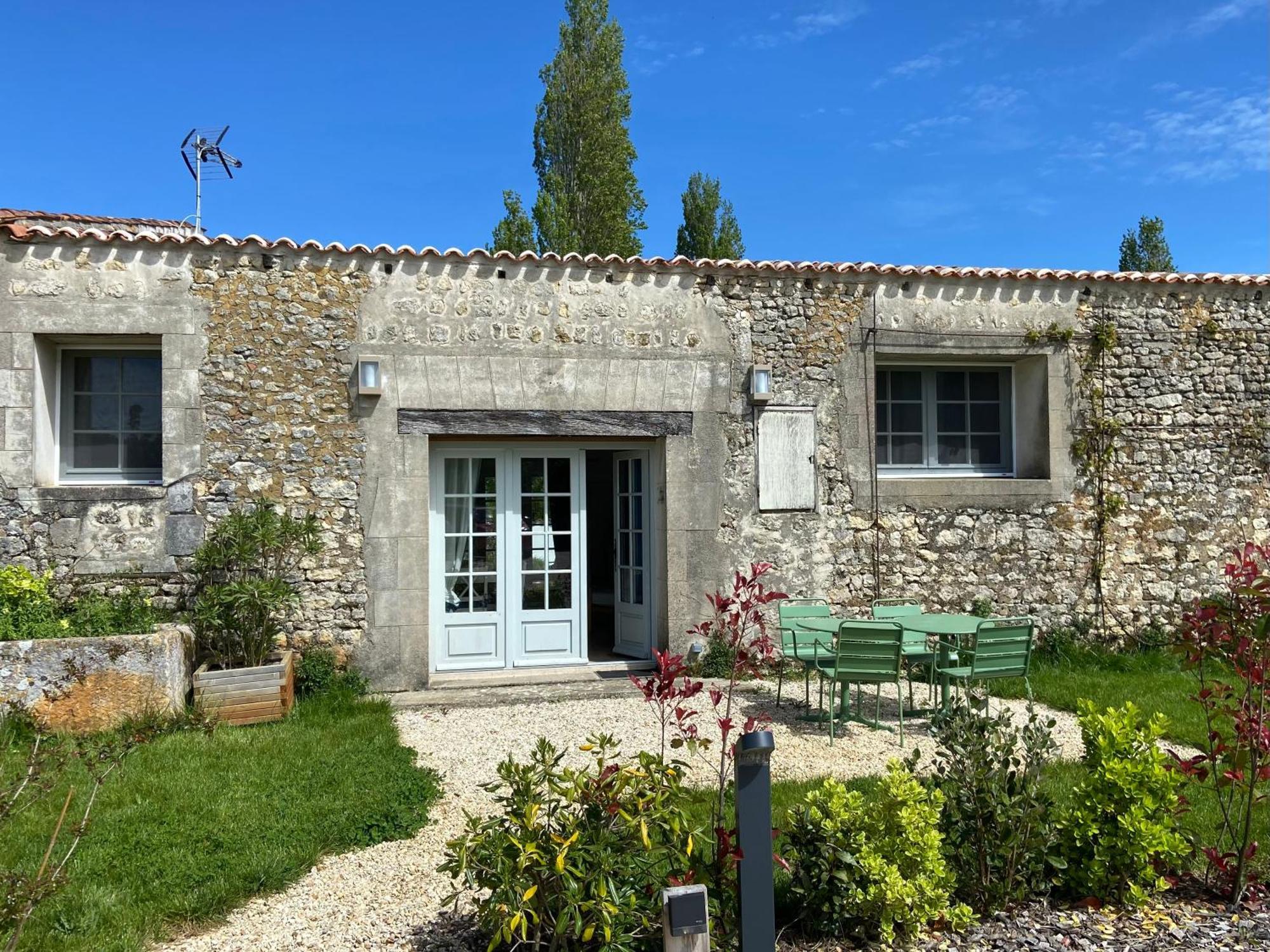 Château de Feusse Saint-Just-Luzac Exterior foto